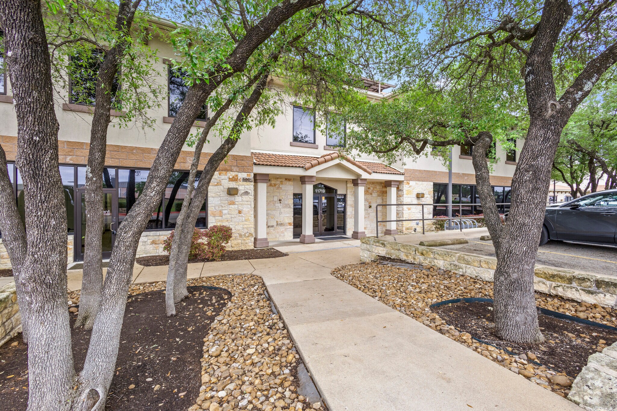 11719 Bee Caves Rd, Austin, TX à louer Photo principale- Image 1 de 7