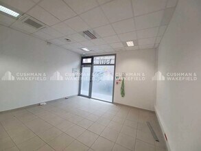 6 Rue Leon Gozlan, Marseille for lease Interior Photo- Image 2 of 2