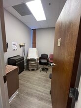 7796 Wolf Trail Cv, Germantown, TN for lease Interior Photo- Image 2 of 9