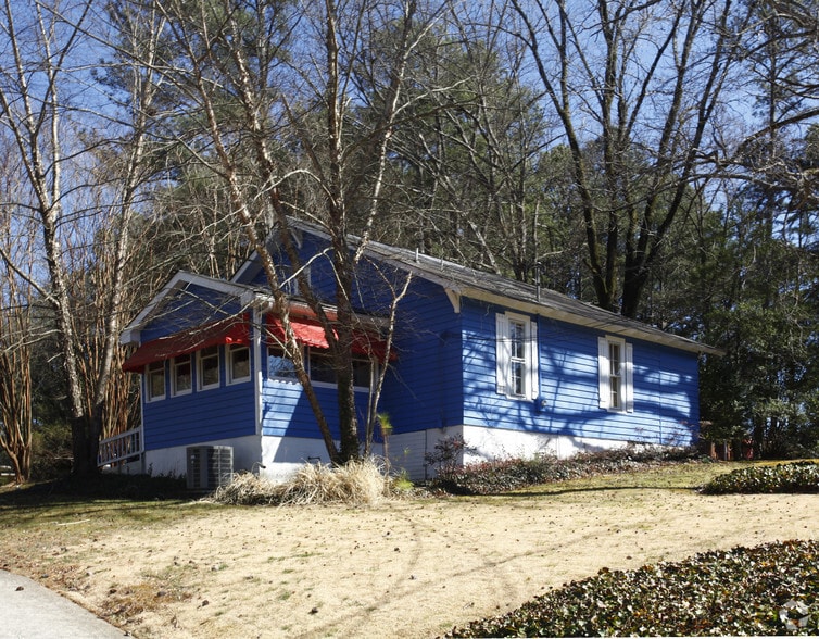 2004 Cliff Valley Way NE, Atlanta, GA for sale - Primary Photo - Image 1 of 3
