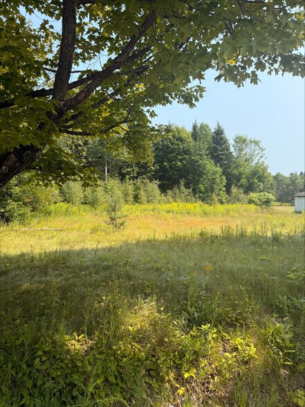 3995 Boulter Rd, Boulter, ON à vendre - Photo du bâtiment - Image 2 de 7