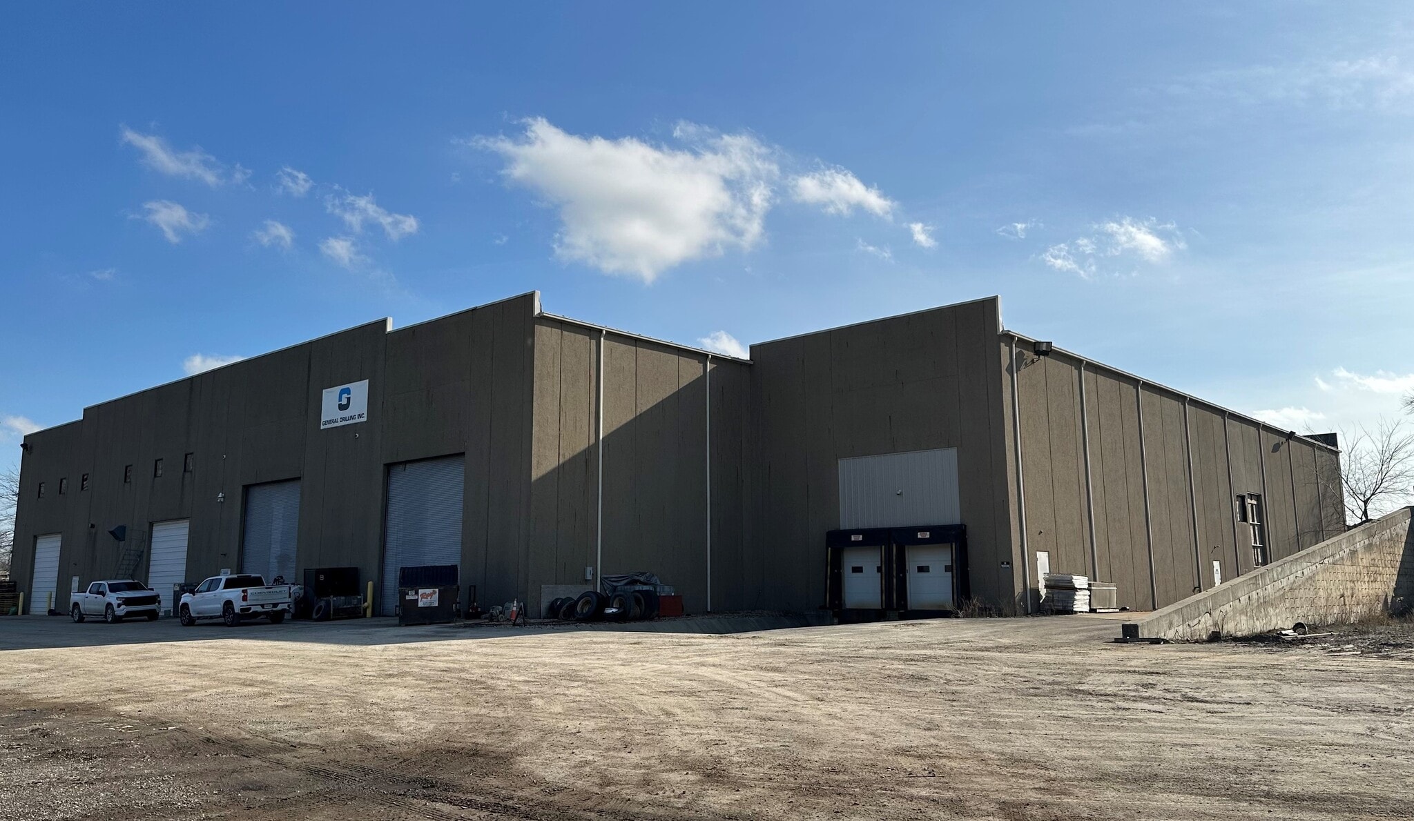 16565 River Rd, Noblesville, IN for lease Building Photo- Image 1 of 7