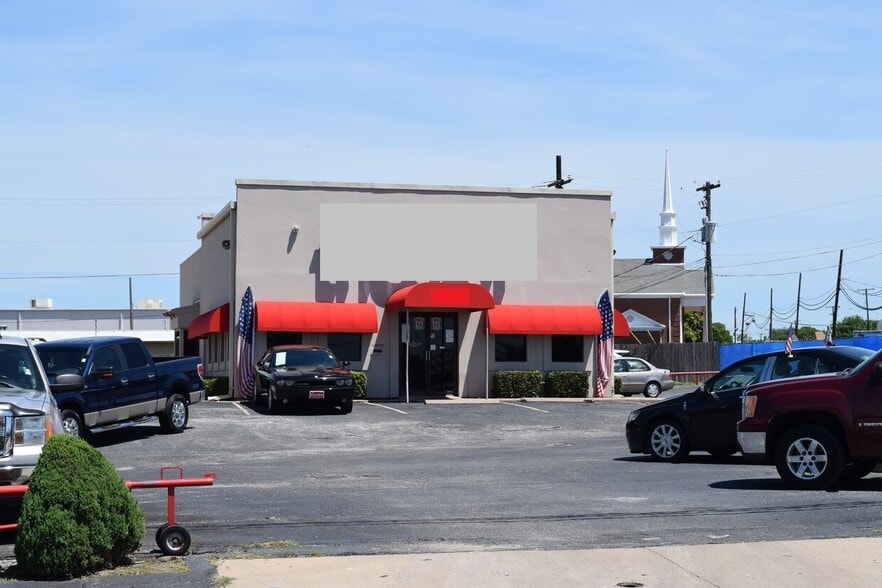 5959 E Belknap St, Haltom City, TX for lease - Building Photo - Image 3 of 10