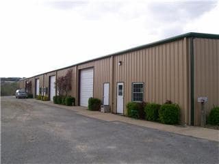 135 Industrial Park Dr, Hollister, MO for lease Primary Photo- Image 1 of 2