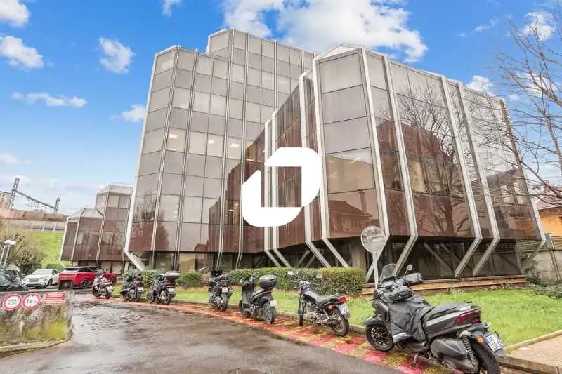 58-60 Rue Etienne Dolet, Malakoff for lease Building Photo- Image 1 of 36