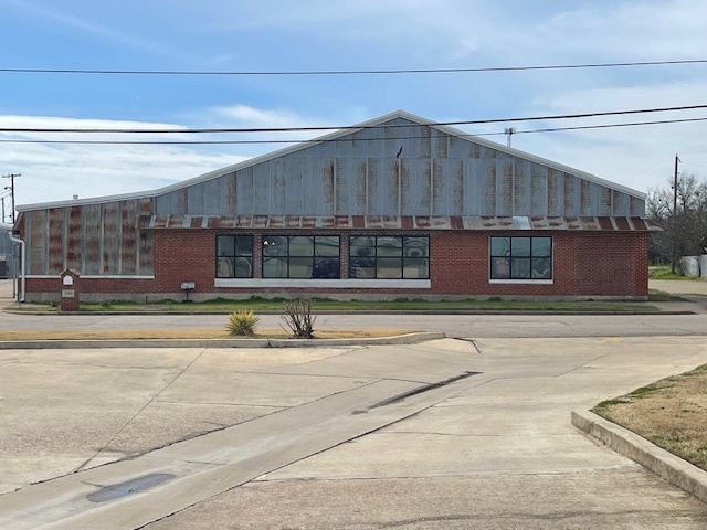 2101 S 21st St, Waco, TX for lease - Building Photo - Image 1 of 18