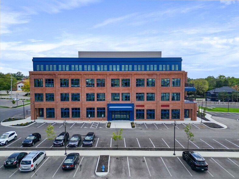 7007 N High St, Worthington, OH à louer - Photo du bâtiment - Image 1 de 9