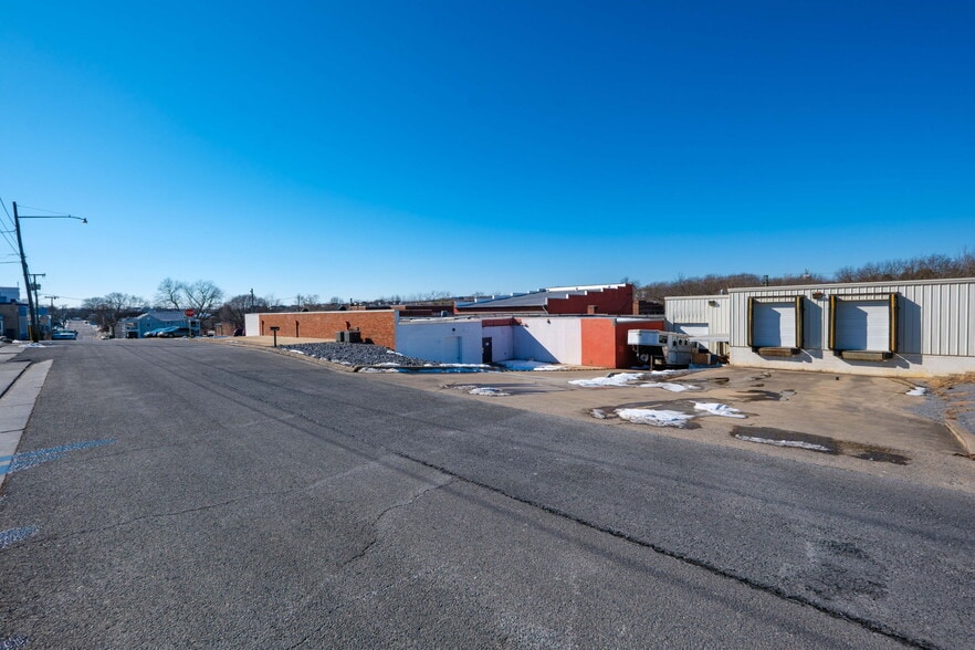 115 Miller St, Broadway, VA à louer - Photo du bâtiment - Image 3 de 10