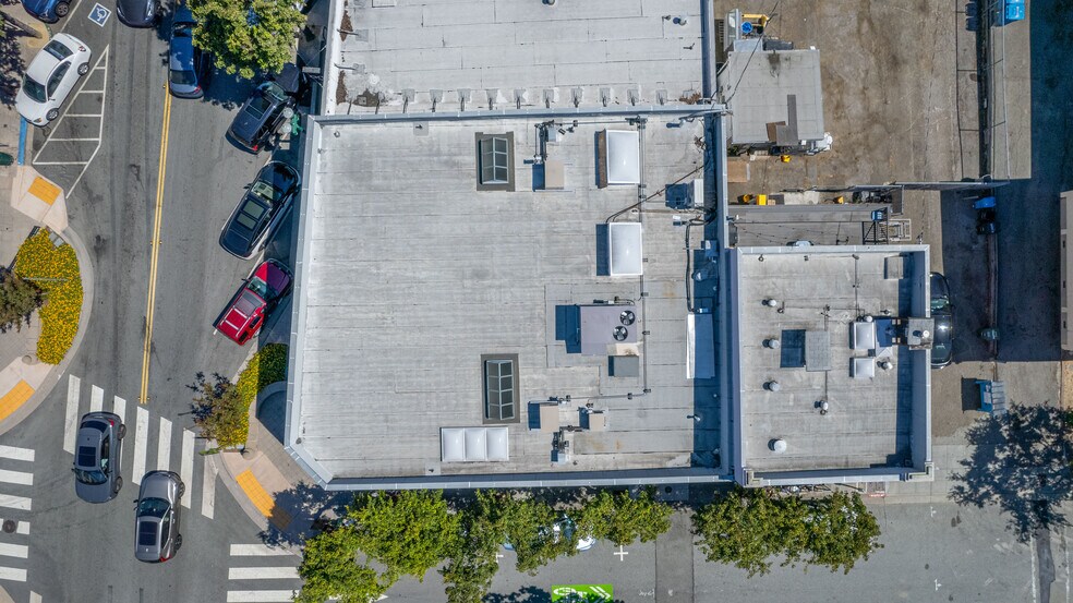 1399 Broadway, Burlingame, CA à louer - Photo du bâtiment - Image 2 de 8