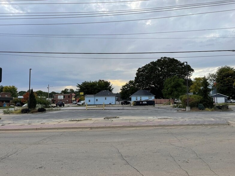 145 3rd St, La Salle, IL for sale - Building Photo - Image 2 of 11