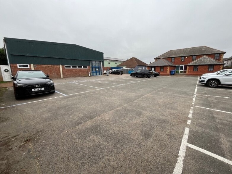 71 London Rd, Colchester for lease - Building Photo - Image 2 of 4