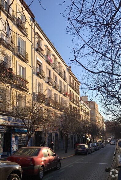 Calle De Miguel Servet, 11, Madrid, Madrid for lease - Primary Photo - Image 1 of 2