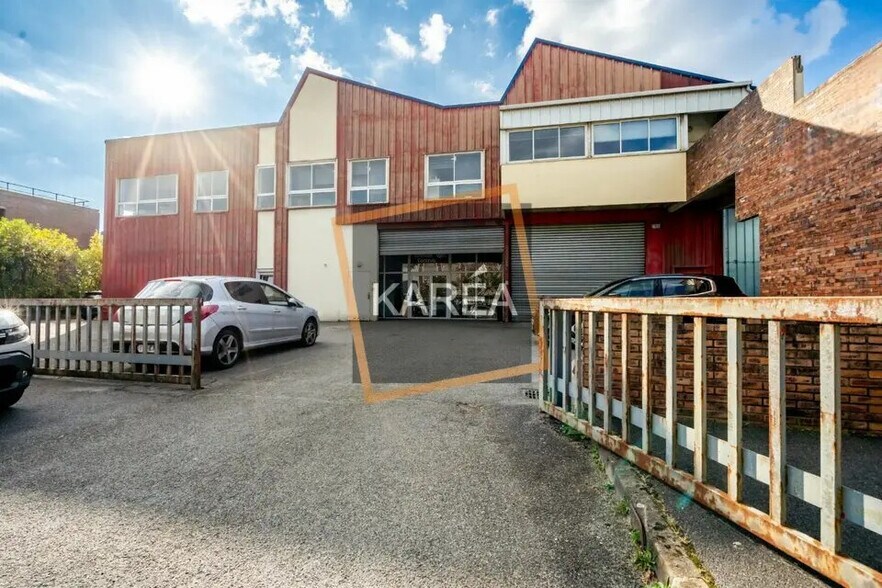 Flex dans Noisiel à louer - Photo du bâtiment - Image 2 de 5