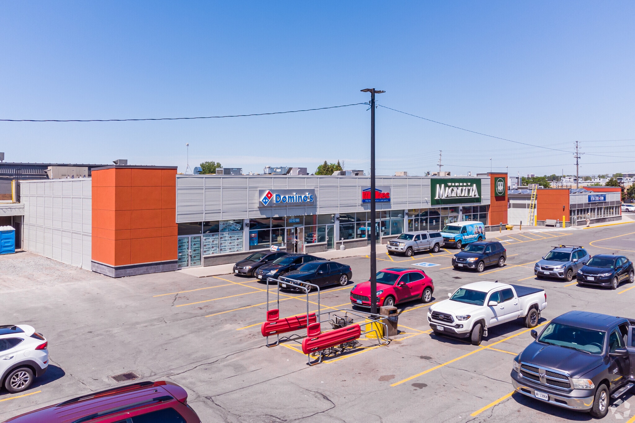1000-1010 Belfast Rd, Ottawa, ON for lease Primary Photo- Image 1 of 10