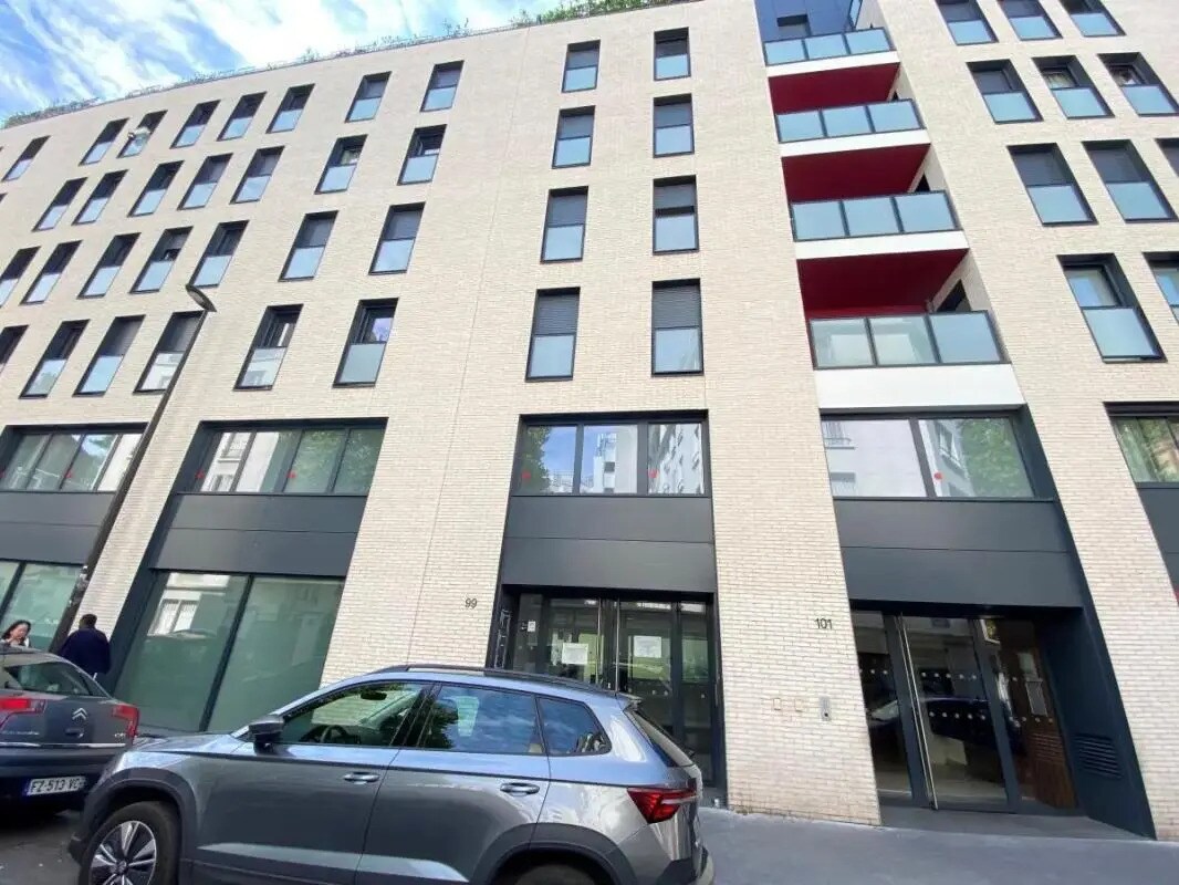 Office in Boulogne-Billancourt for lease Building Photo- Image 1 of 9