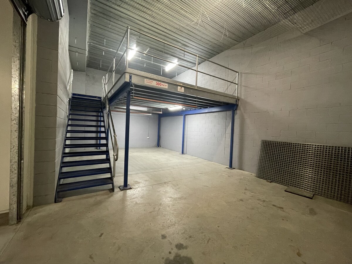 20-22 Yalgar Rd, Kirrawee, NSW 2232 - Unit 58 - - Interior Photo - Image 2 of 3
