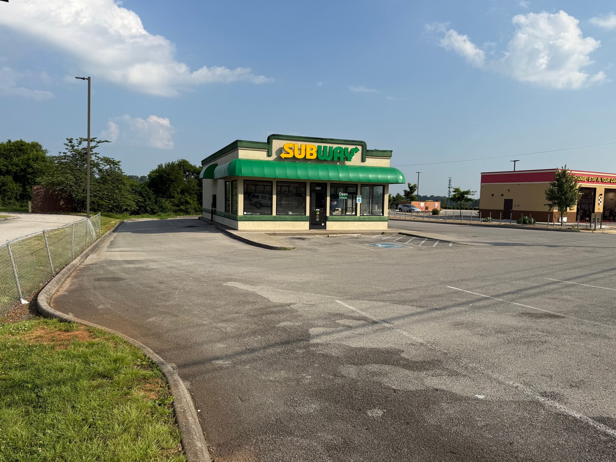 1775 W Broadway Ave, Maryville, TN à vendre Photo du bâtiment- Image 1 de 1