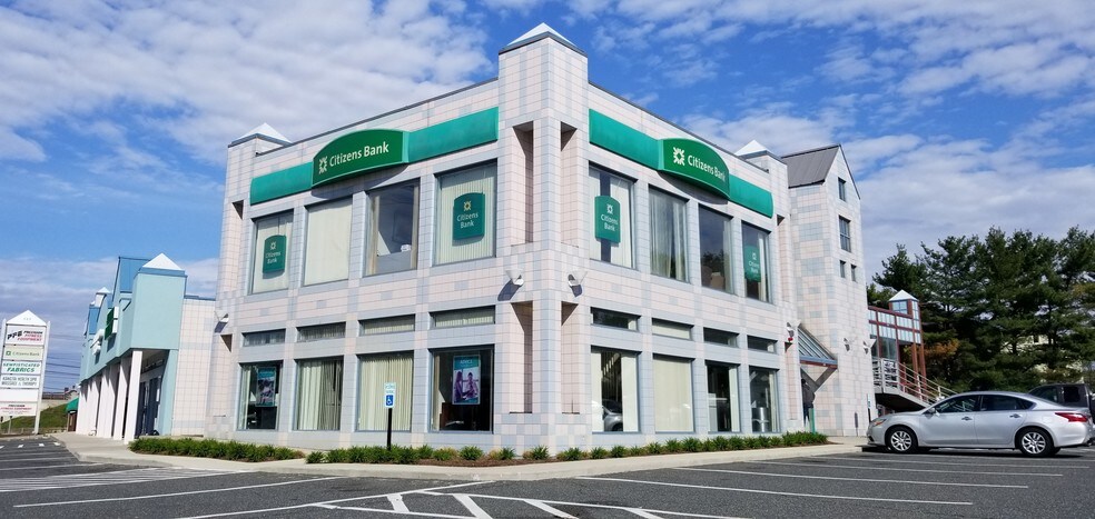 303 Worcester Rd, Framingham, MA à louer - Photo du bâtiment - Image 3 de 21