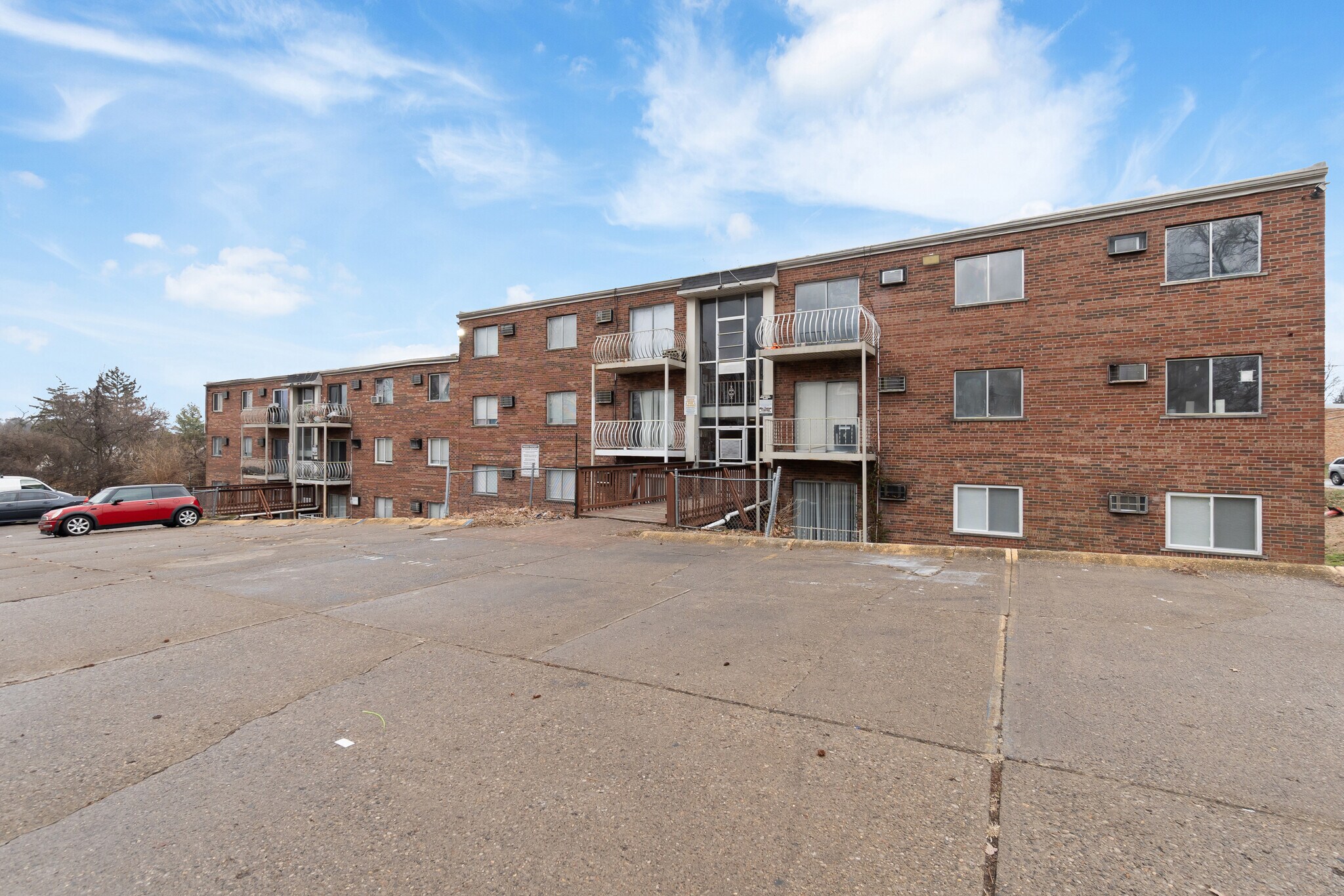 2356-2358 Harrison Ave, Cincinnati, OH for sale Primary Photo- Image 1 of 32
