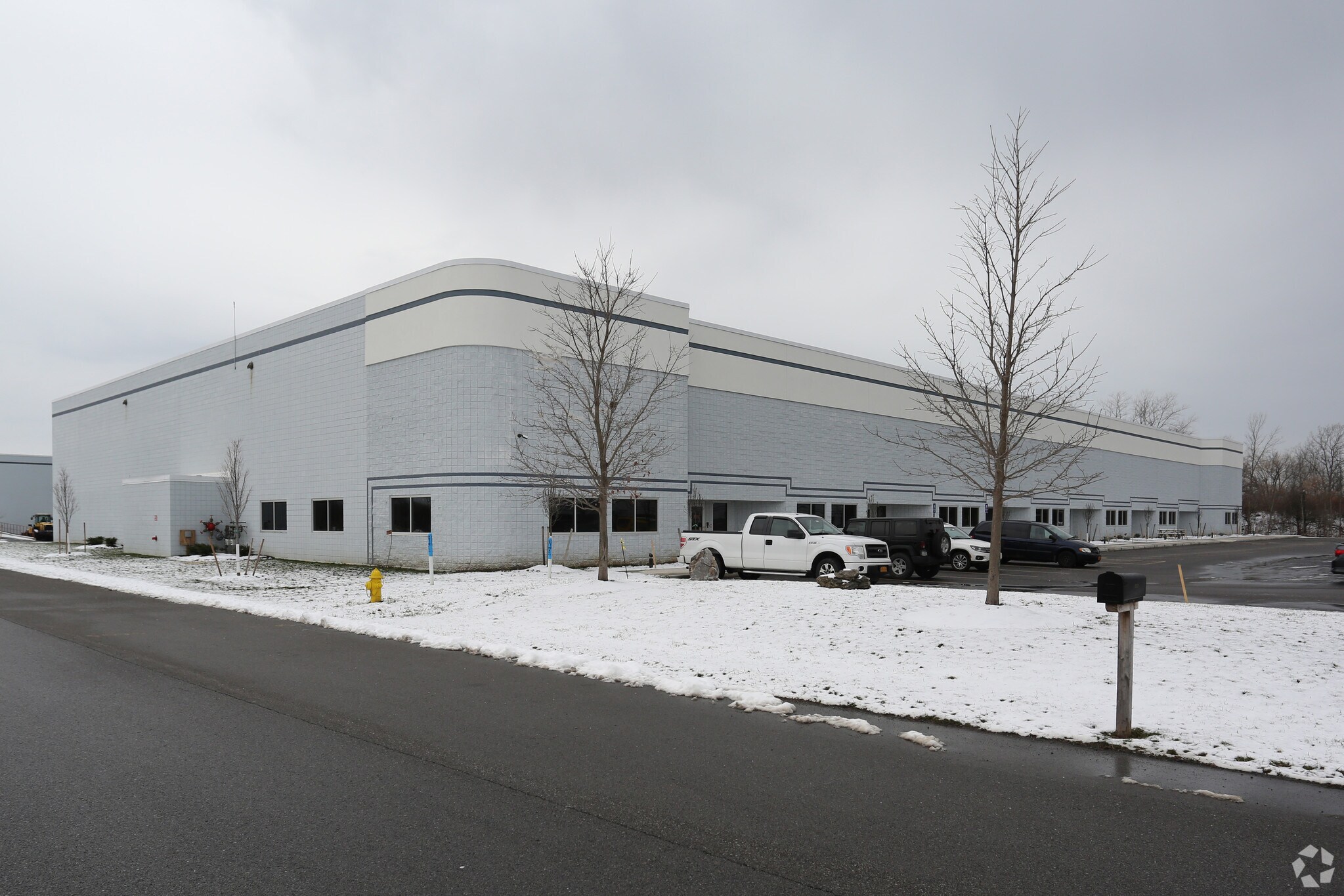 500 Sonwil Dr, Buffalo, NY à vendre Photo principale- Image 1 de 1