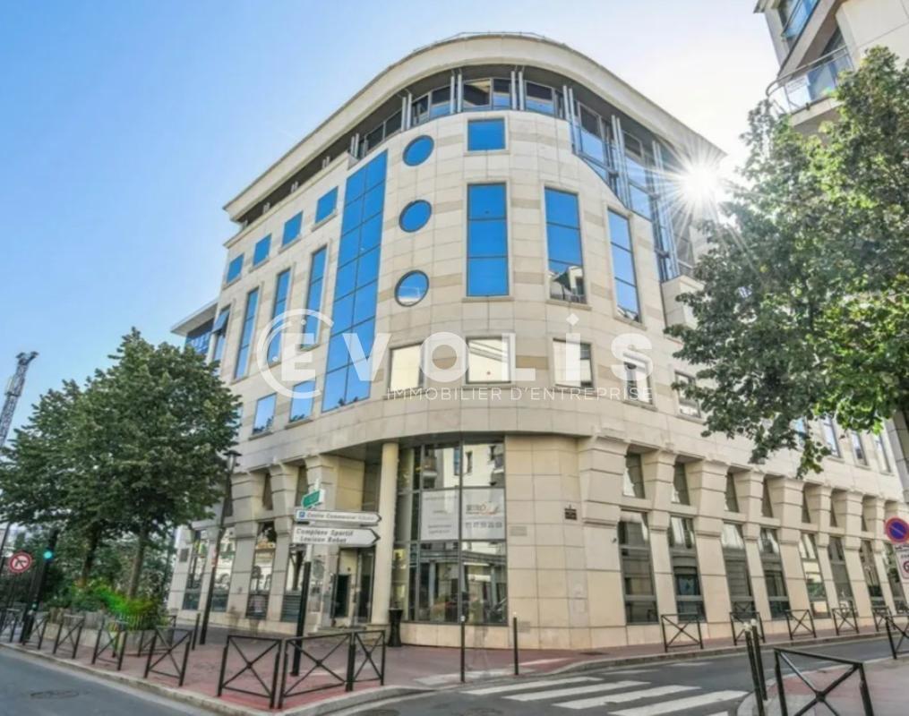 Bureau dans Levallois Perret à louer Photo du bâtiment- Image 1 de 13