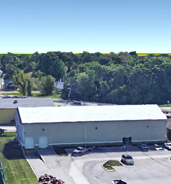 210 W Division St, Maryville, IL à louer - Photo du bâtiment - Image 3 de 10