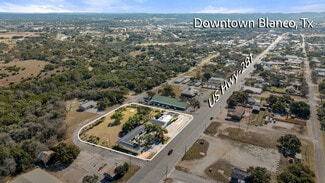 Plus de détails pour 1206 Main St, Blanco, TX - Services hôteliers à vendre