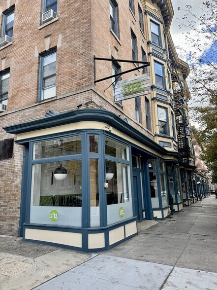 500 Jersey Ave, Jersey City, NJ à louer - Photo du bâtiment - Image 3 de 9