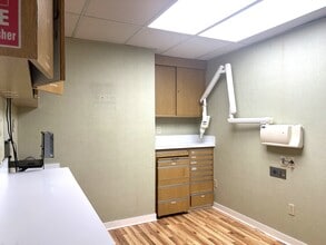 571 Wolcott St, Waterbury, CT for lease Interior Photo- Image 2 of 3