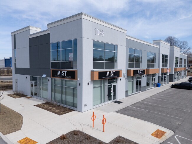 Plus de détails pour 1038 Garner Rd W, Hamilton, ON - Commerce de détail à louer