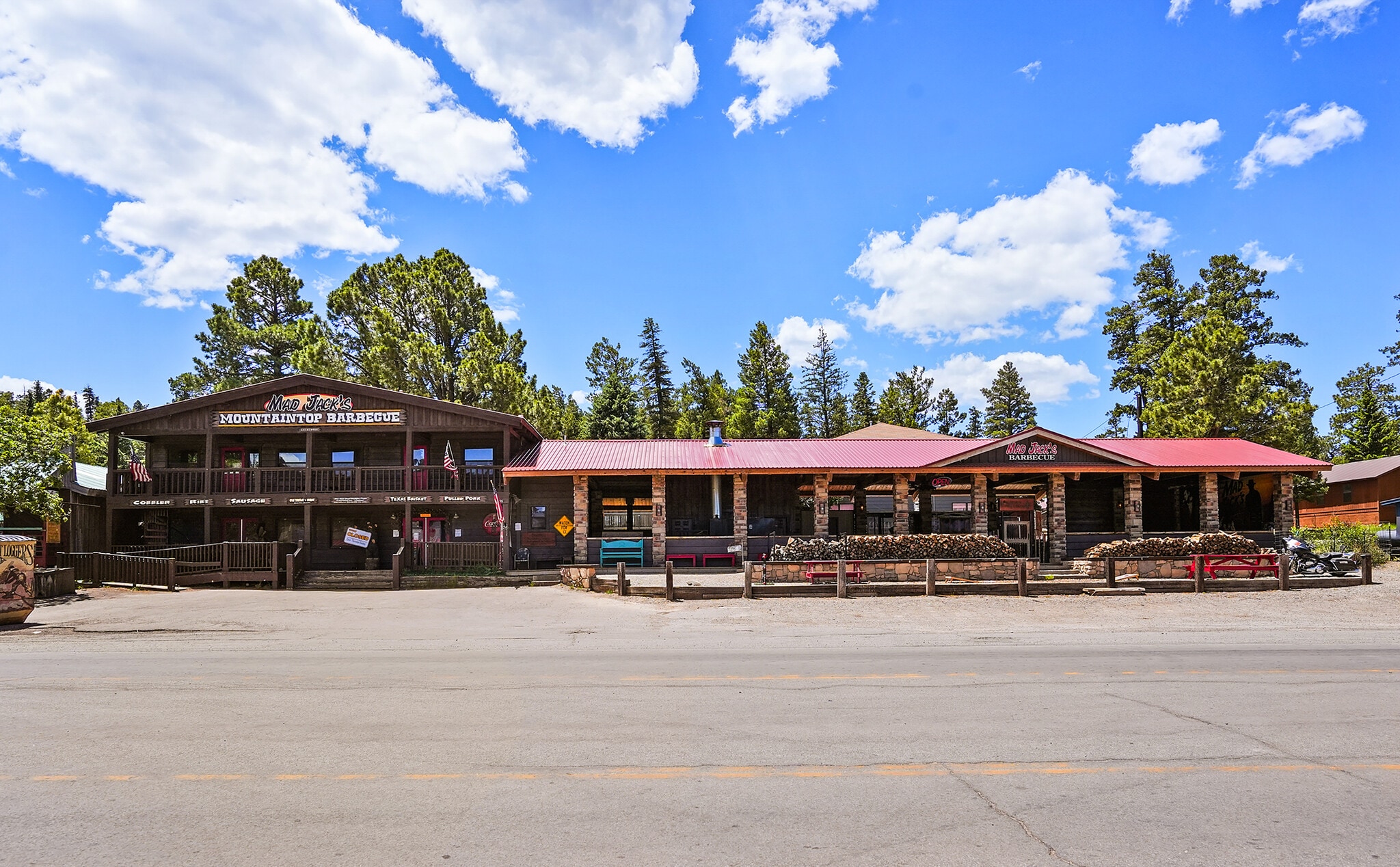 105 James Canyon Highway, Cloudcroft, NM for sale Building Photo- Image 1 of 39