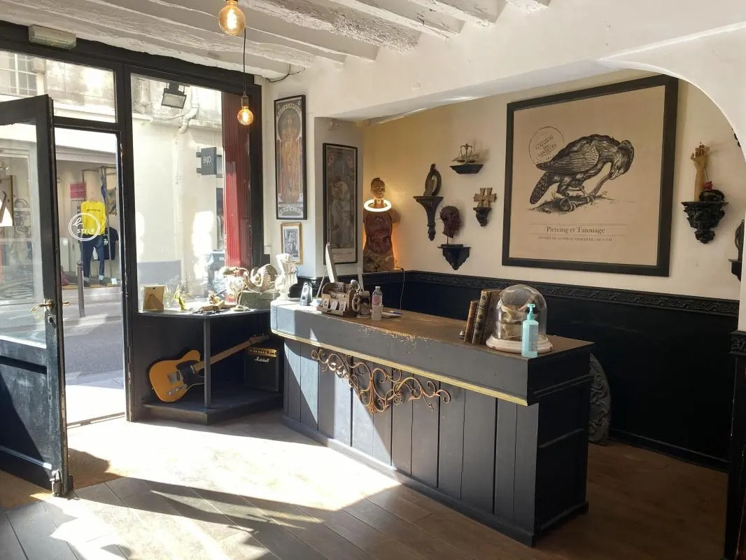 Commerce de détail dans Paris à louer Photo intérieure- Image 1 de 5