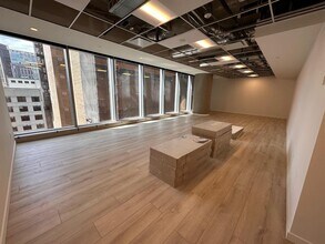 320 Granville St, Vancouver, BC for lease Interior Photo- Image 2 of 23