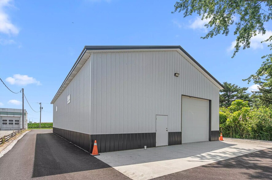 409 N Ohio St, Wanatah, IN à vendre - Photo du bâtiment - Image 2 de 15