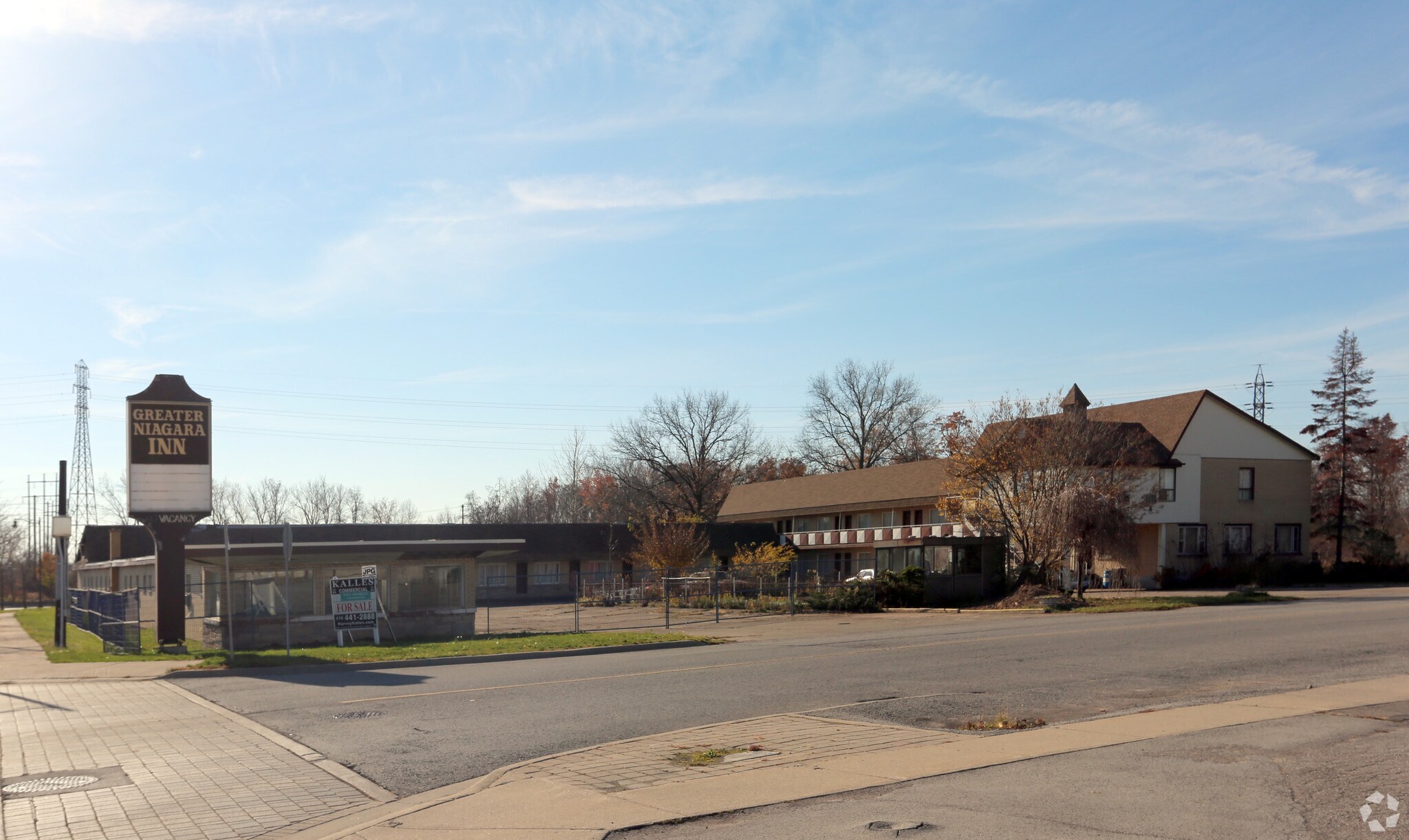 5544 Mcleod Rd, Niagara Falls, ON for sale Primary Photo- Image 1 of 1