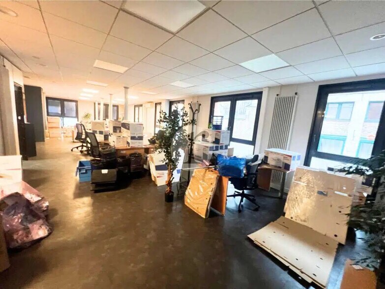 Bureau dans Lille à louer - Photo du bâtiment - Image 3 de 5