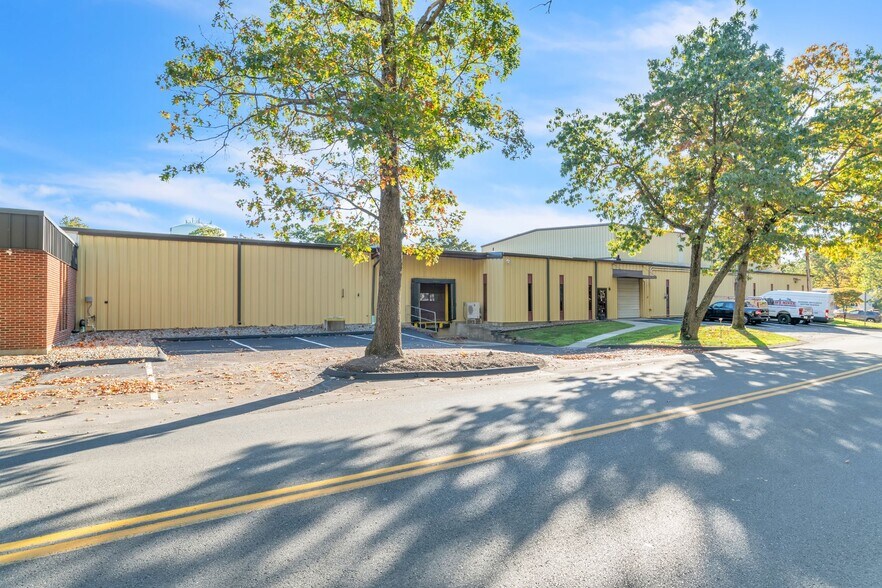 250 Old Lyman Rd, South Hadley, MA à louer - Photo du bâtiment - Image 3 de 12