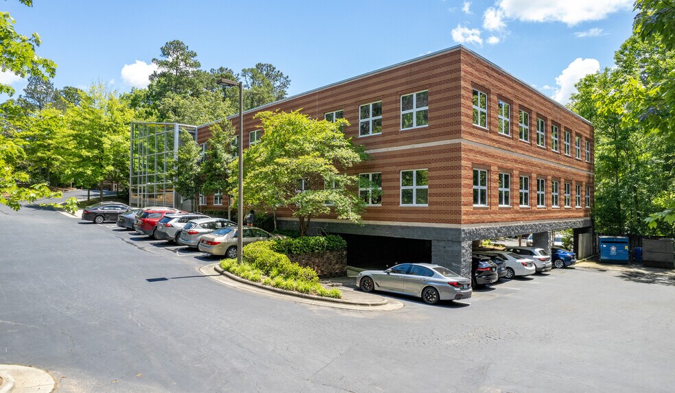 141 Providence Rd, Chapel Hill, NC à vendre - Photo du bâtiment - Image 2 de 11