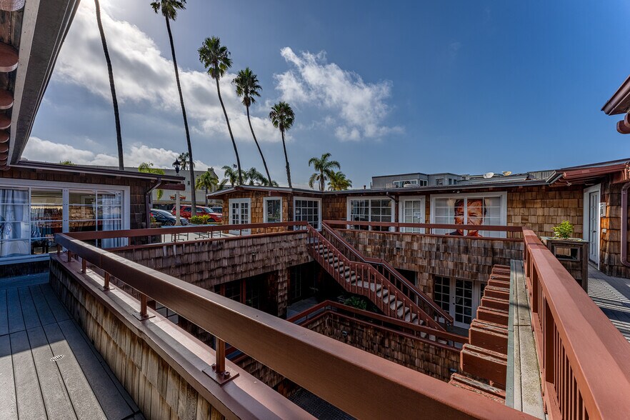 1255 Coast Blvd, La Jolla, CA à louer - Photo du bâtiment - Image 3 de 7