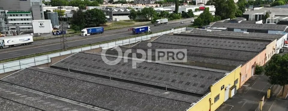 Flex in Villefranche-sur-Saône for sale - Building Photo - Image 3 of 4