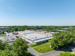 135 Oser Ave, Hauppauge, NY - Aérien  Vue de la carte - Image1