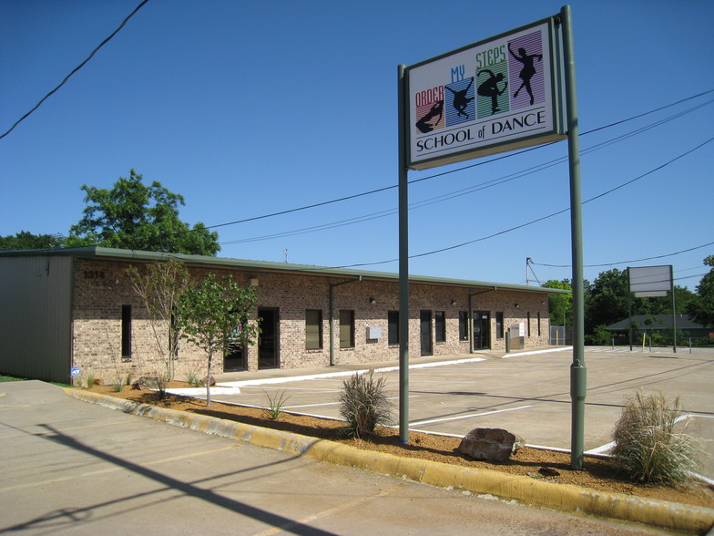 1314 S Main St, Duncanville, TX for lease - Primary Photo - Image 1 of 2