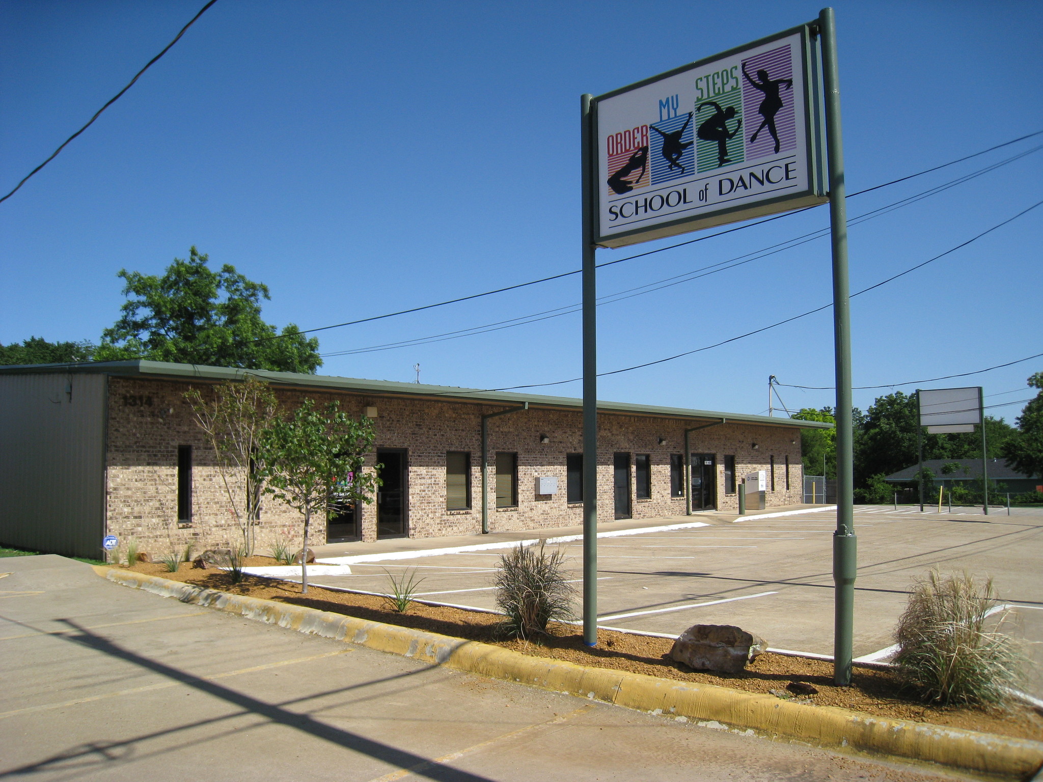 1314 S Main St, Duncanville, TX for lease Primary Photo- Image 1 of 3