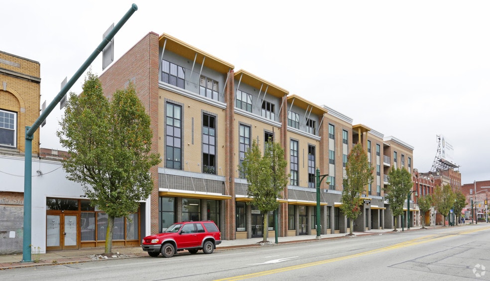 114-120 E 8th Ave, Homestead, PA for lease - Building Photo - Image 3 of 4