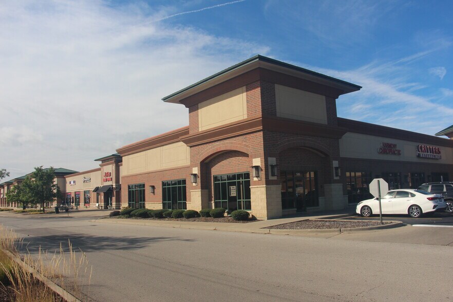 558-586 S Randall Rd, South Elgin, IL for lease - Building Photo - Image 2 of 5