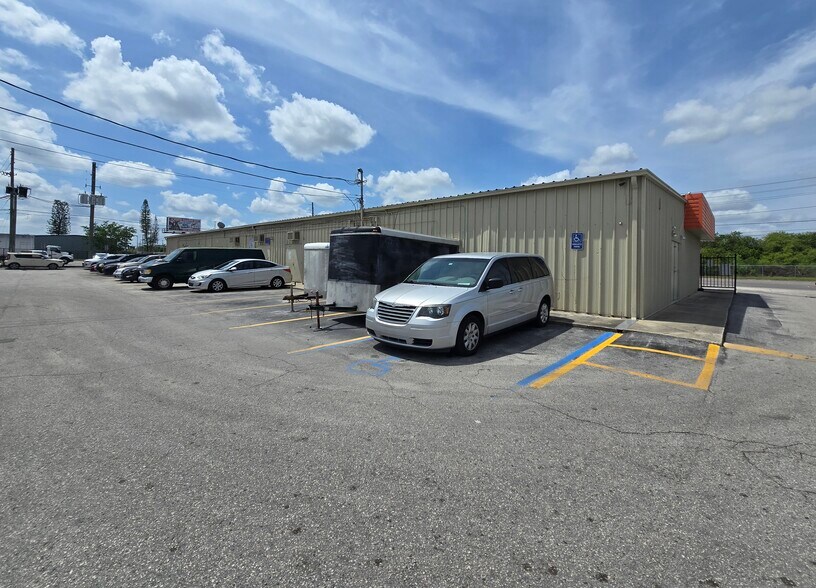 3941-3959 Forsyth Rd, Winter Park, FL à louer - Photo du bâtiment - Image 2 de 8