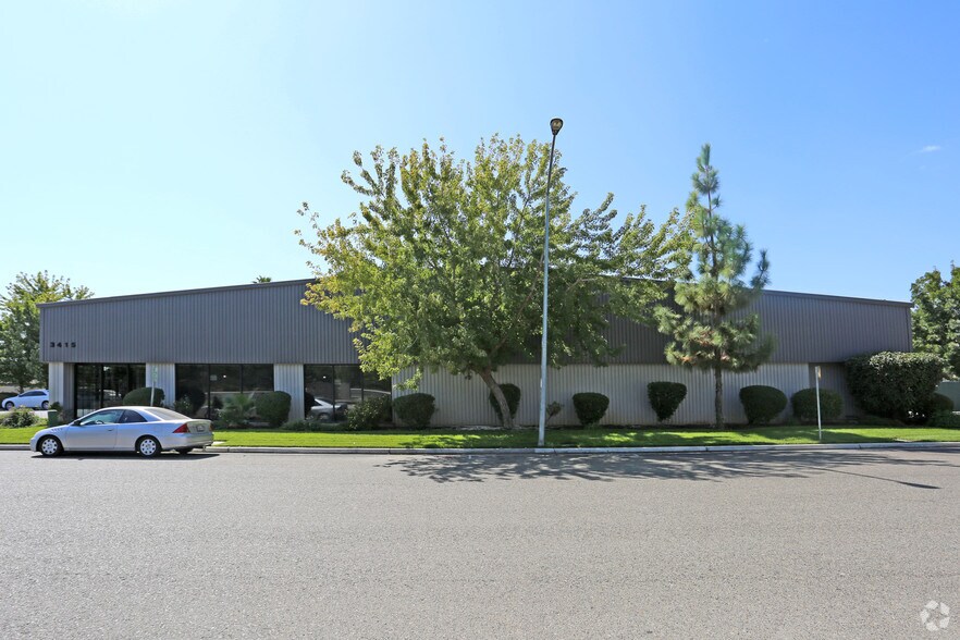 3415 W Gettysburg Ave, Fresno, CA à louer - Photo du bâtiment - Image 2 de 3