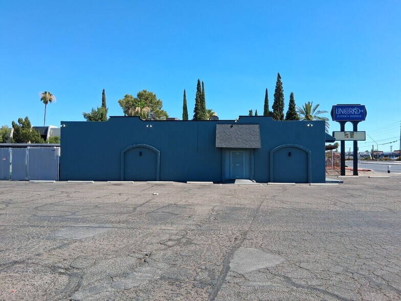 6300 N Wilmot Rd, Tucson, AZ à vendre - Photo du bâtiment - Image 2 de 2