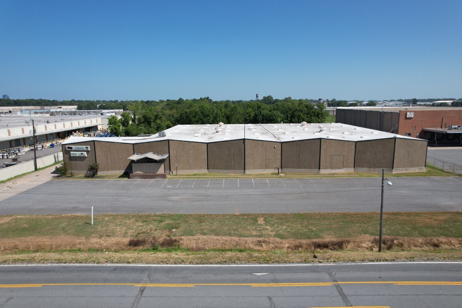 2000 E Roosevelt Rd, Little Rock, AR à louer Photo du bâtiment- Image 1 de 12
