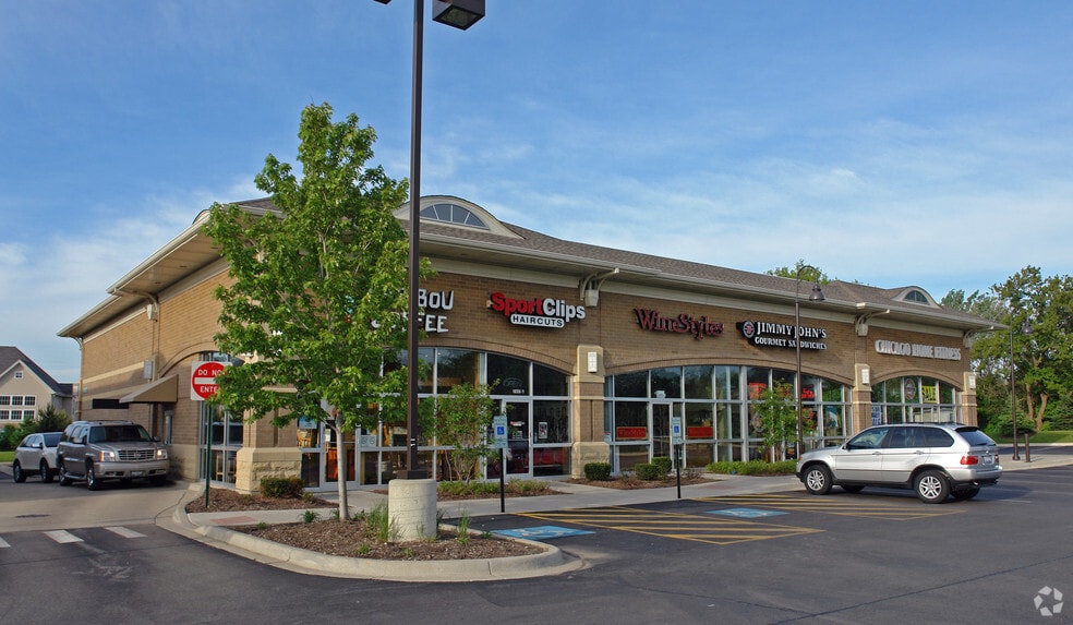 2415-2445 75th St, Darien, IL for lease - Primary Photo - Image 2 of 6